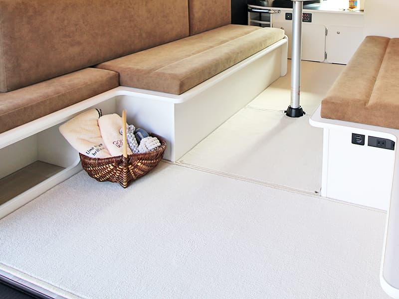 カーペット生地アップグレード・標準装備